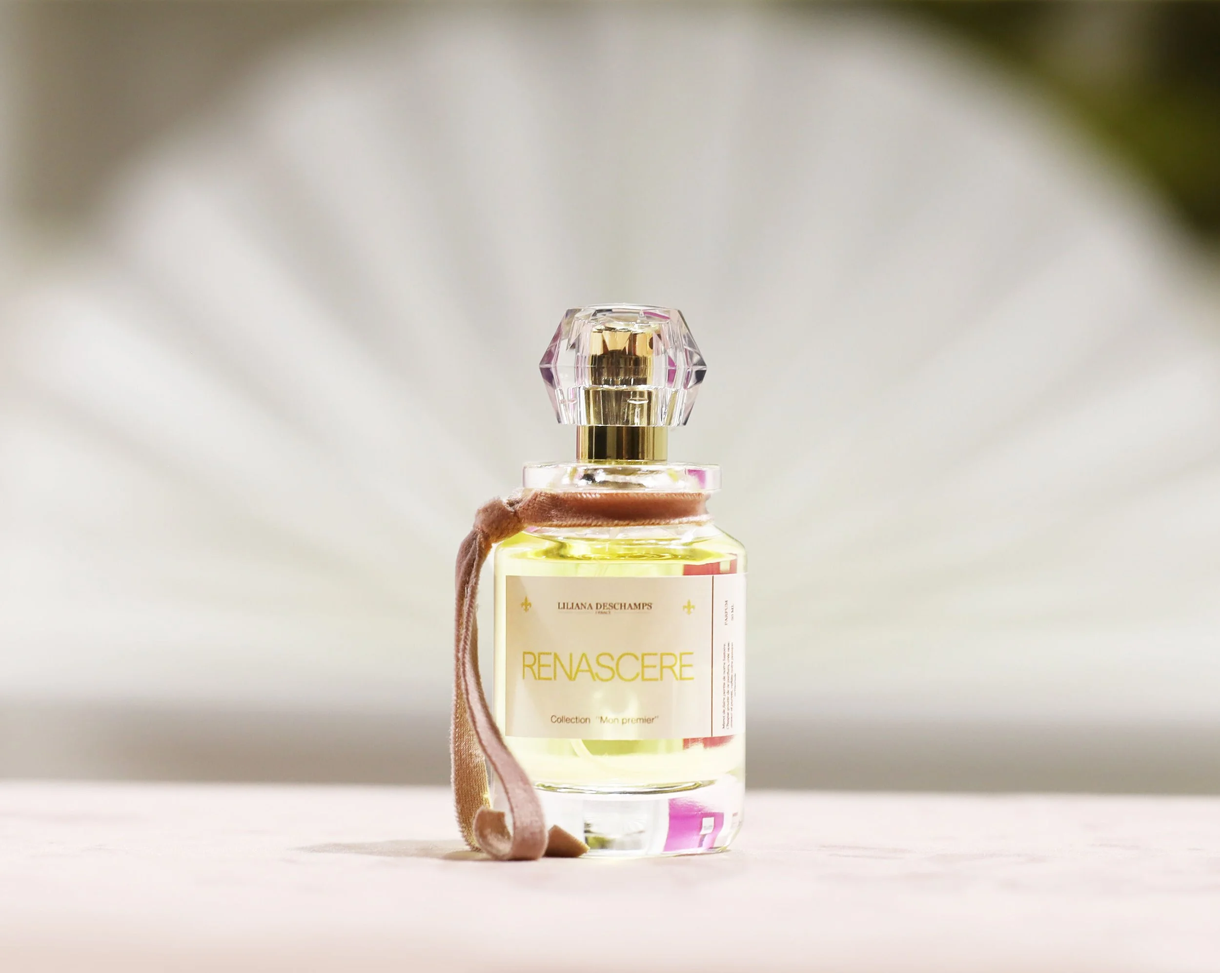 Parfum Renascere, Liliana Deschamps